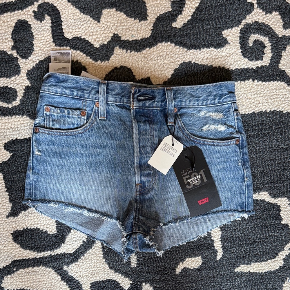 NWT Levi's Women's 501 Shorts